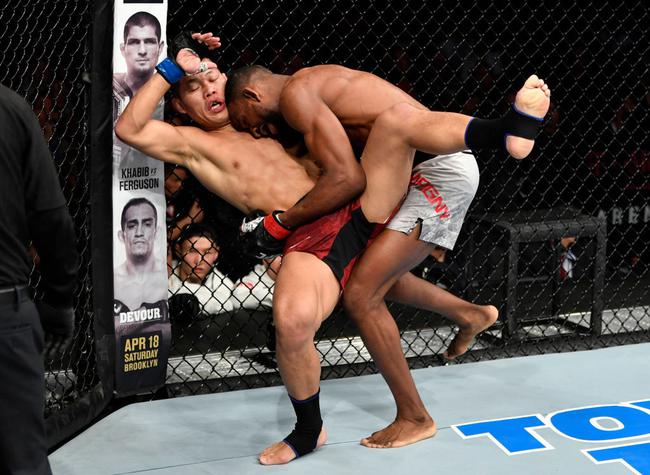 UFC李景亮展现中国力量的崛起，最新比赛回顾