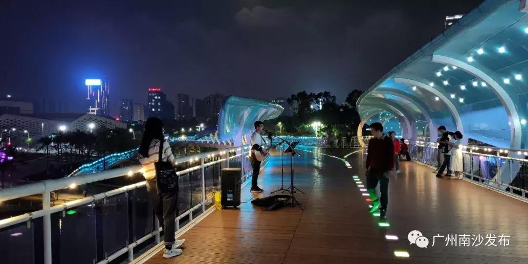 2025新年澳门天天彩免费大全,全局性策略实施协调_纪念版72.496