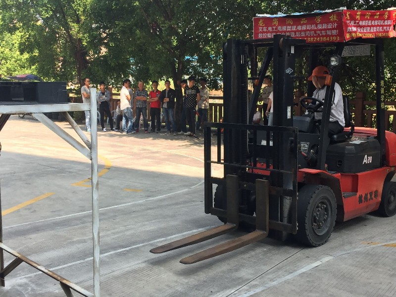 东莞叉车司机招聘动态与行业趋势解析