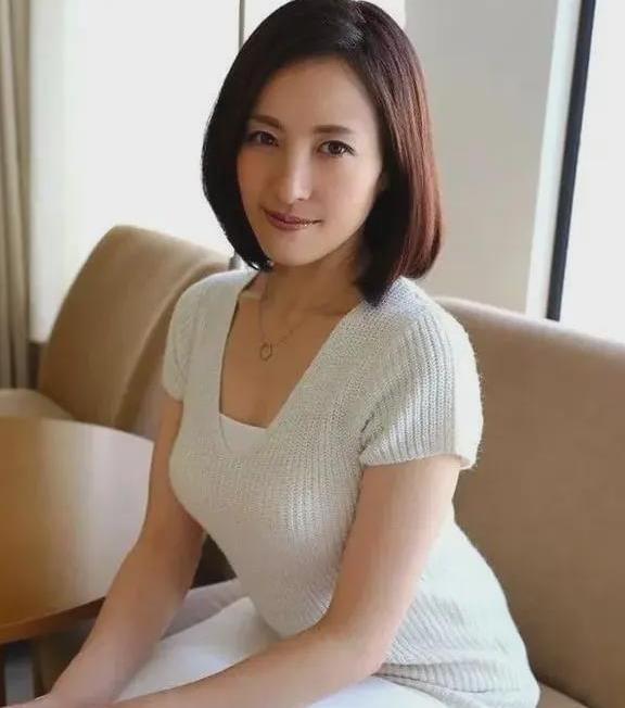 谷原希美最新动态，闪耀之星持续闪耀