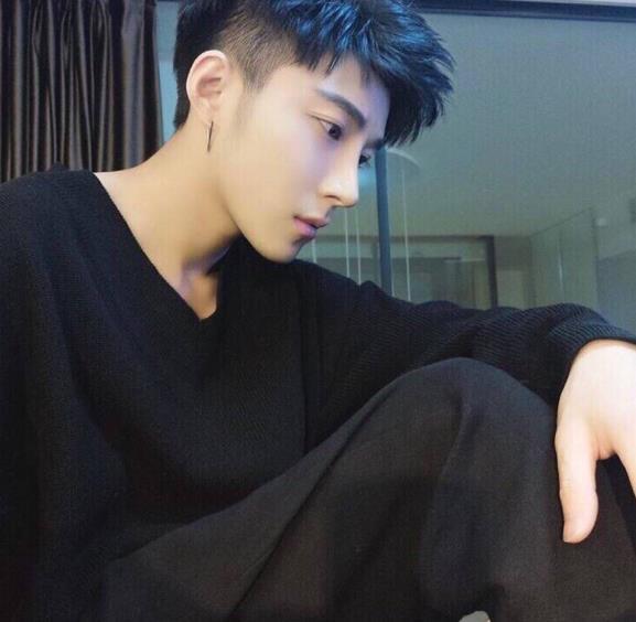 QQ男生头像潮流趋势与个性化选择